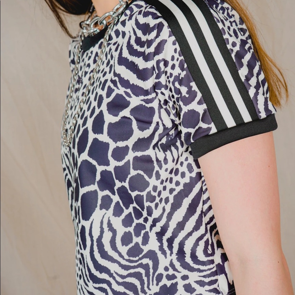 Adidas crop top Zebra B&W NWT Small